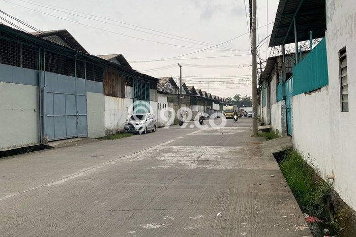 Gudang Dijual di Tangerang LT 600m2 & LB 1000m2 Lokasi Terbaik! Gudang Dijual di Tangerang LT 600m2 & LB 1000m2 Lokasi Terbaik!