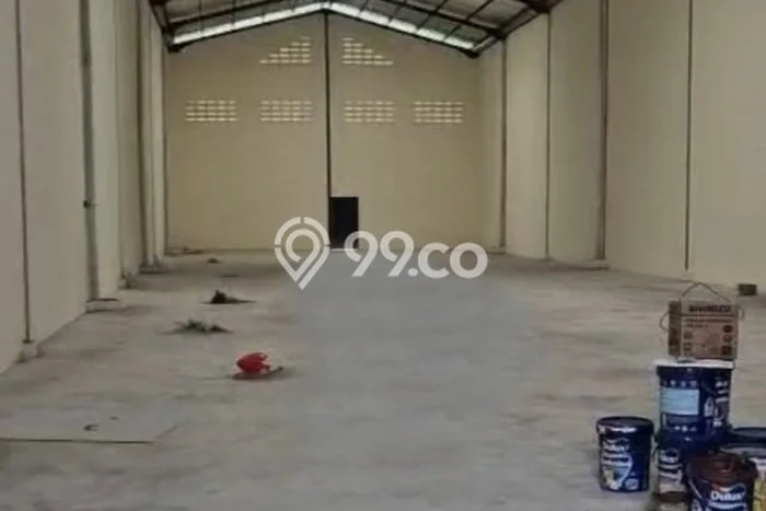 Gudang untuk Disewa di Pusat Tangerang Luas Bangunan 576m2 Gudang untuk Disewa di Pusat Tangerang Luas Bangunan 576m2