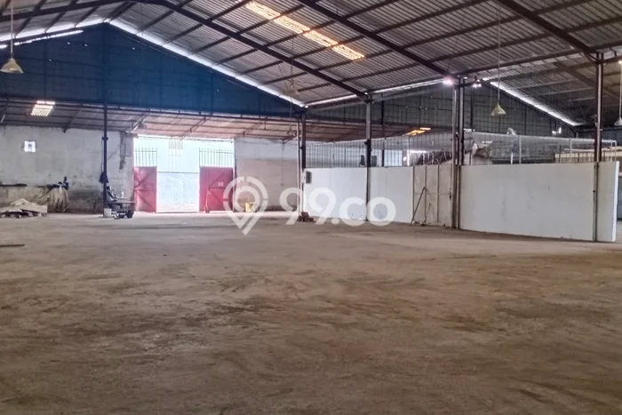 Gudang bagus disewakan di Pinang Tangerang dengan LB 1600m2 harga sewa terbaik Gudang bagus disewakan di Pinang Tangerang dengan LB 1600m2 harga sewa terbaik