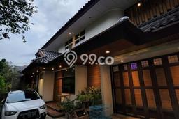Rumah Elit Modern Tanpa Renovasi di BKR Bandung Rumah Elit Modern Tanpa Renovasi di BKR Bandung