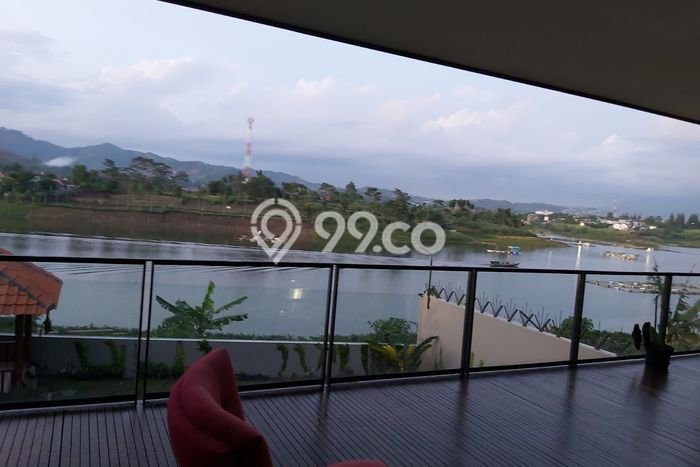 Jual Rumah Mewah Megah Dengan View Eksklusif di Kota Baru Parahyangan, Bandung Jual Rumah Mewah Megah Dengan View Eksklusif di Kota Baru Parahyangan, Bandung