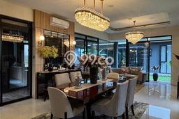 Jual Rumah Luas Megah Dengan View Cantik di Kota Baru Parahyangan, Bandung Jual Rumah Luas Megah Dengan View Cantik di Kota Baru Parahyangan, Bandung