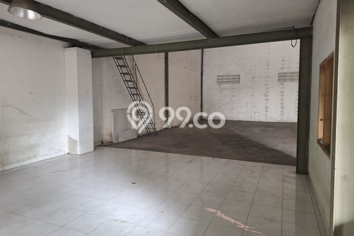 FOR RENT! Gudang di BSD Cocok untuk Bisnis 330m2 FOR RENT! Gudang di BSD Cocok untuk Bisnis 330m2