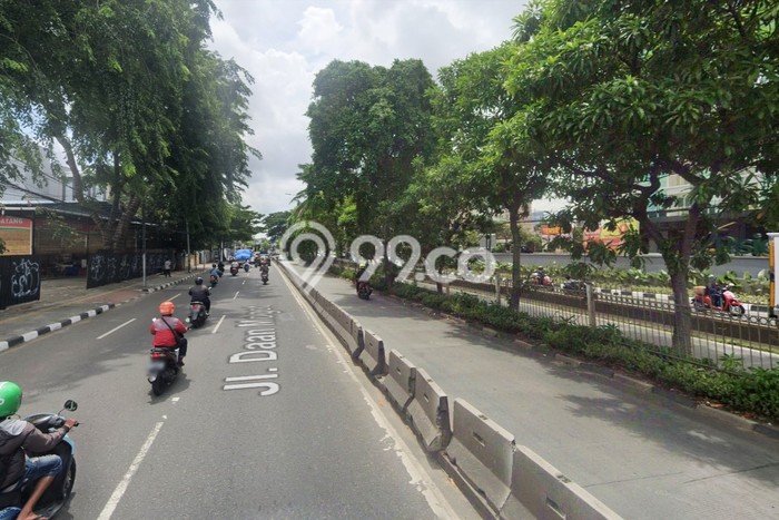 Ruko Dijual di Jakarta Barat LT 268m2 & LB 350m2 Lokasi Terbaik! Ruko Dijual di Jakarta Barat LT 268m2 & LB 350m2 Lokasi Terbaik!