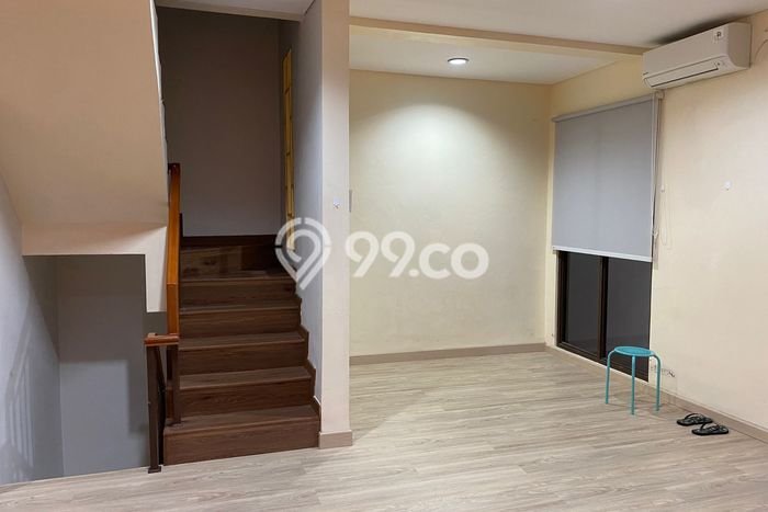 Rumah Luas Asri 4 KT Siap Pakai di BSD Green Wich Tangerang Rumah Luas Asri 4 KT Siap Pakai di BSD Green Wich Tangerang