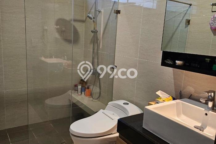 Hunian Elit LB 196m2 Siap Huni Desain Elegan di Summarecon Serpong, Tangerang Hunian Elit LB 196m2 Siap Huni Desain Elegan di Summarecon Serpong, Tangerang