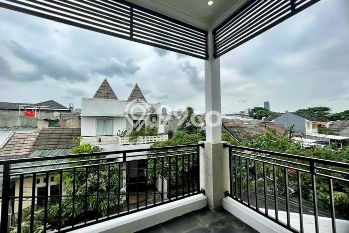 Rumah Minimalis 4 KT di Alam Sutera Tangerang Full Furnished Rumah Minimalis 4 KT di Alam Sutera Tangerang Full Furnished