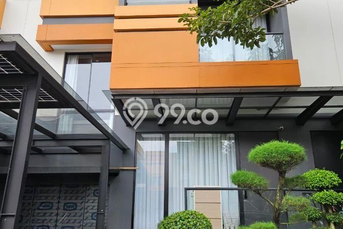 Hunian Elit LB 196m2 Siap Huni Desain Elegan di Summarecon Serpong, Tangerang Hunian Elit LB 196m2 Siap Huni Desain Elegan di Summarecon Serpong, Tangerang