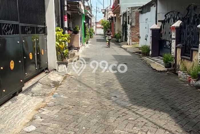 FOR SALE Kost 21 Kamar, 4 Kamar Mandi di Waru, Sidoarjo, Luas 240m2 FOR SALE Kost 21 Kamar, 4 Kamar Mandi di Waru, Sidoarjo, Luas 240m2