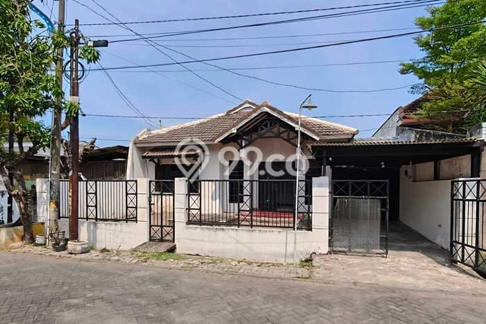 Dijual Hunian Mewah dengan Fasilitas Sekitar Lengkap di Rungkut, Surabaya Dijual Hunian Mewah dengan Fasilitas Sekitar Lengkap di Rungkut, Surabaya