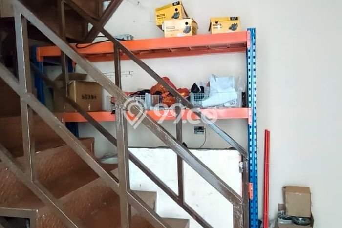 Disewakan Gudang di Pusat Kota Jakarta Barat Ramai Strategis Disewakan Gudang di Pusat Kota Jakarta Barat Ramai Strategis