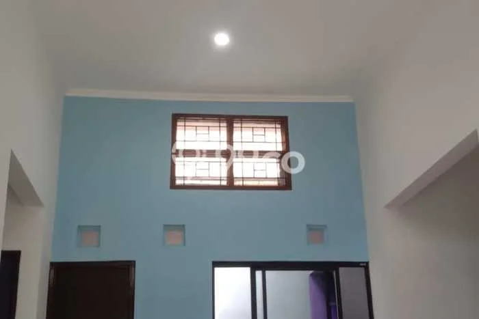 Jarang Ada! Rumah Sewa 3 Kamar Bagus Siap Huni Graha Raya Jarang Ada! Rumah Sewa 3 Kamar Bagus Siap Huni Graha Raya