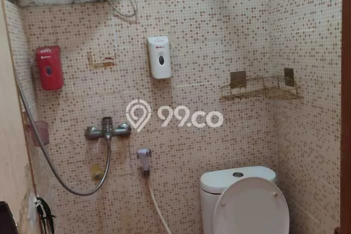 Dijual Kost Strategis di Karawaci, Tangerang 14 KT, 14 KM, Luas Bangunan 420m2 Dijual Kost Strategis di Karawaci, Tangerang 14 KT, 14 KM, Luas Bangunan 420m2