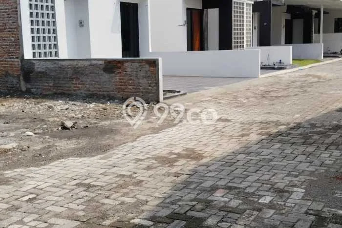 Dijual Rumah 2 Kamar Lokasi Strategis Nyaman dan Strategis di Pedurungan Dijual Rumah 2 Kamar Lokasi Strategis Nyaman dan Strategis di Pedurungan
