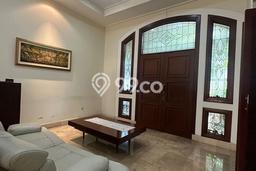 Hunian Minimalis dengan LT 350m2 & LB 335m2 Disewakan di Senopati Hunian Minimalis dengan LT 350m2 & LB 335m2 Disewakan di Senopati