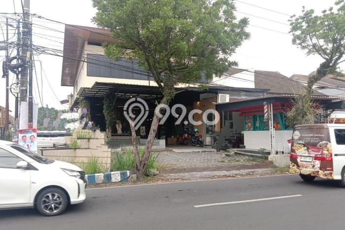 Komersial Dijual di Malang LT 375m2 & LB 500m2 Lokasi Terbaik! Komersial Dijual di Malang LT 375m2 & LB 500m2 Lokasi Terbaik!