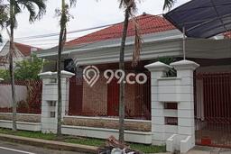 Siap Huni Hunian Elit 7 Kamar di Blimbing Dekat ke Mana Pun Siap Huni Hunian Elit 7 Kamar di Blimbing Dekat ke Mana Pun