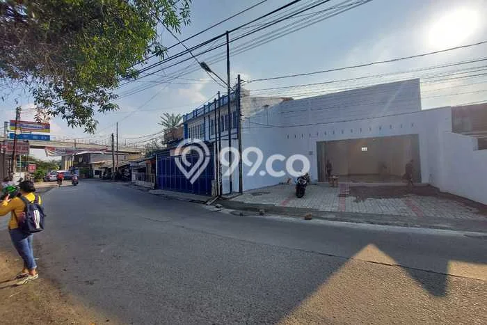 Disewakan Ruko di Kawasan Ramai Jatibening Luas 70m2 Disewakan Ruko di Kawasan Ramai Jatibening Luas 70m2