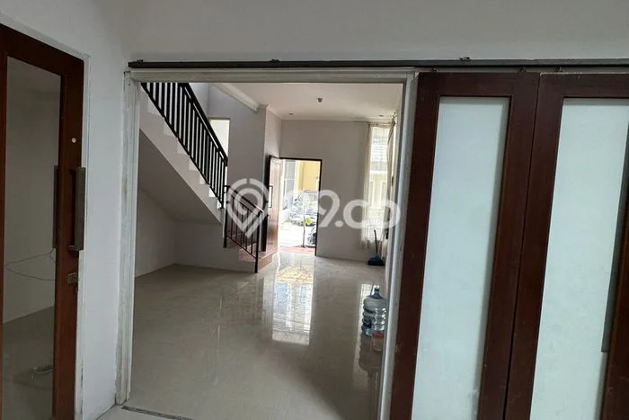 Rumah Luas Asri 3 KT Siap Pakai di Jati Asih Bekasi Rumah Luas Asri 3 KT Siap Pakai di Jati Asih Bekasi