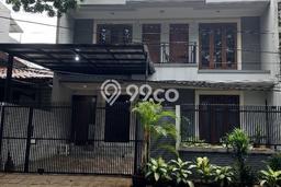 Rumah Elit Modern Tanpa Renovasi di Pondok Indah Jakarta Selatan Rumah Elit Modern Tanpa Renovasi di Pondok Indah Jakarta Selatan