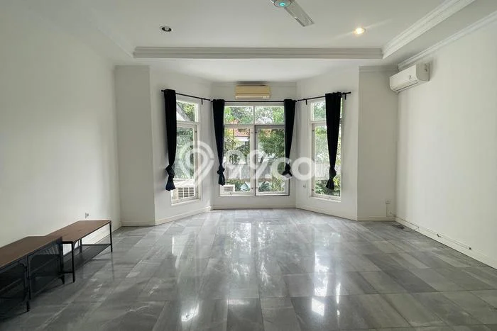 Dijual Rumah Premium dengan Fasilitas Sekitar Komplit di Cilandak, Jakarta Selatan Dijual Rumah Premium dengan Fasilitas Sekitar Komplit di Cilandak, Jakarta Selatan