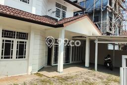 Dijual Rumah Premium dengan Fasilitas Sekitar Lengkap di Cilandak, Jakarta Selatan Dijual Rumah Premium dengan Fasilitas Sekitar Lengkap di Cilandak, Jakarta Selatan
