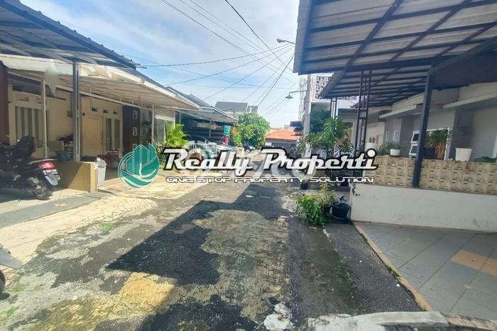 Jarang Ada! Rumah Sewa 4 Kamar Bagus Siap Huni Jati Cempaka Jarang Ada! Rumah Sewa 4 Kamar Bagus Siap Huni Jati Cempaka