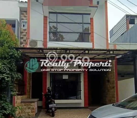 Rumah di Jatiwaringin, 2 KM, Konsep Modern, LT 105m² LB 200m² Rumah di Jatiwaringin, 2 KM, Konsep Modern, LT 105m² LB 200m²