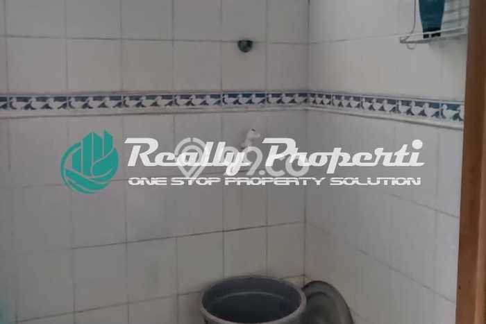 HUNIAN PILIHAN! Rumah kawasan Jatiwaringin, 4 KM, Area Asri, LT 300m² Bangunan 200m² HUNIAN PILIHAN! Rumah kawasan Jatiwaringin, 4 KM, Area Asri, LT 300m² Bangunan 200m²