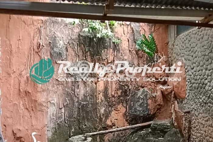 HUNIAN PILIHAN! Rumah kawasan Jatiwaringin, 4 KM, Area Asri, LT 300m² Bangunan 200m² HUNIAN PILIHAN! Rumah kawasan Jatiwaringin, 4 KM, Area Asri, LT 300m² Bangunan 200m²