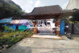 Rumah Minimalis LT 730m² Terawat di Kompleks Perumahan Jati Rahayu, Bekasi Rumah Minimalis LT 730m² Terawat di Kompleks Perumahan Jati Rahayu, Bekasi