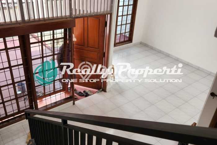 Rumah area Makasar, 2 KM, Area Tenang Rumah area Makasar, 2 KM, Area Tenang