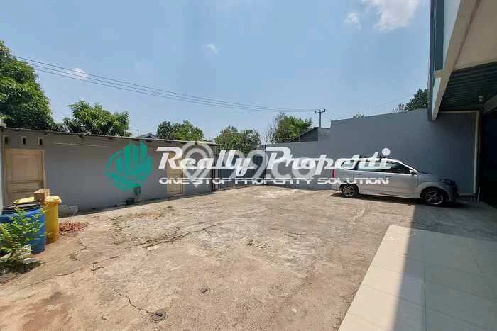 AREA SUPER PREMIUM! Gudang di Tapos, Luas 450m², Ramai Pembeli AREA SUPER PREMIUM! Gudang di Tapos, Luas 450m², Ramai Pembeli