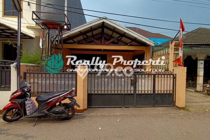 Rumah Nyaman area Jatiwaringin, 2 KT, Lokasi Strategis Rumah Nyaman area Jatiwaringin, 2 KT, Lokasi Strategis