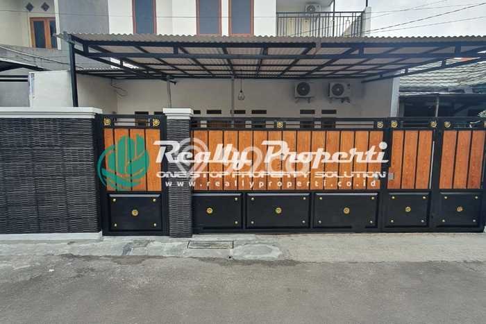 Jual Rumah Eksklusif 4 KT di Lubang Buaya, Jakarta Timur Jual Rumah Eksklusif 4 KT di Lubang Buaya, Jakarta Timur