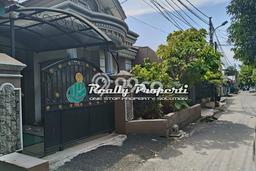 Hunian Mewah Dijual LT 188m2 di Duren Sawit, Jakarta Timur Hunian Mewah Dijual LT 188m2 di Duren Sawit, Jakarta Timur