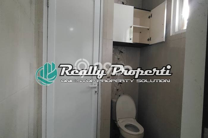 Disewakan! Rumah 3 Kamar Tidur &
3 Kamar Mandi di Jati Mekar, Bekasi Disewakan! Rumah 3 Kamar Tidur &
3 Kamar Mandi di Jati Mekar, Bekasi