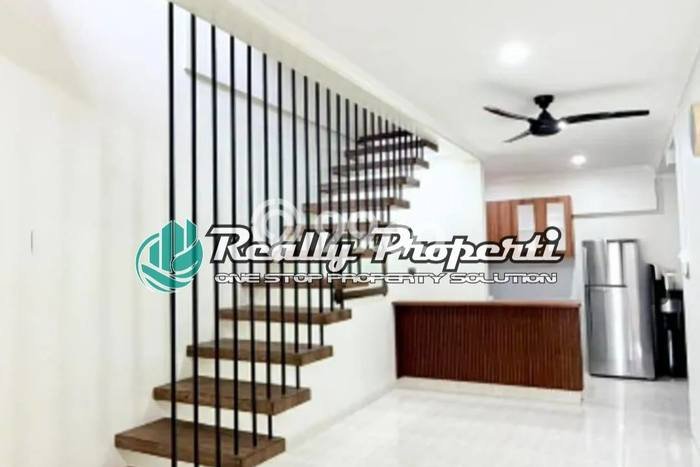 Sewa Rumah Harga Terjangkau di Pondok Kelapa Jakarta Timur Punya 3 KT Sewa Rumah Harga Terjangkau di Pondok Kelapa Jakarta Timur Punya 3 KT