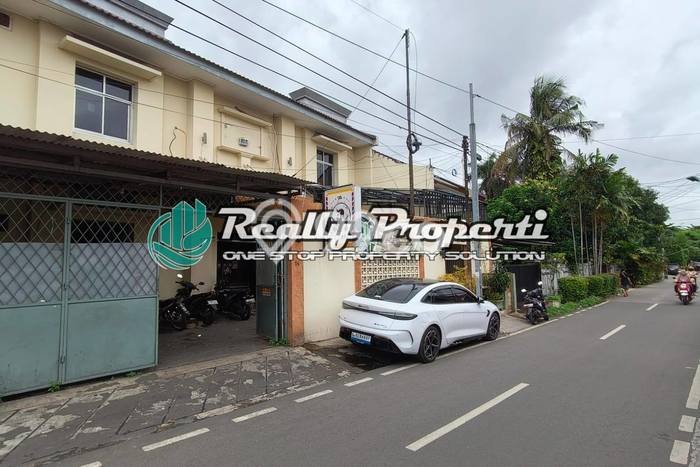 Komersial Bagus Dijual LB 700m2 Lokasi Strategis Jakarta Timur Area Cocok untuk Bisnis Komersial Bagus Dijual LB 700m2 Lokasi Strategis Jakarta Timur Area Cocok untuk Bisnis