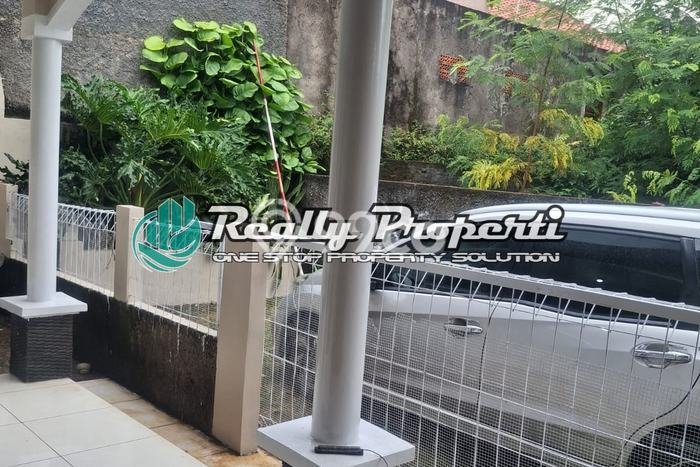 Disewakan! Rumah 3 Kamar Tidur &
1 Kamar Mandi di Jatimakmur, Bekasi Disewakan! Rumah 3 Kamar Tidur &
1 Kamar Mandi di Jatimakmur, Bekasi