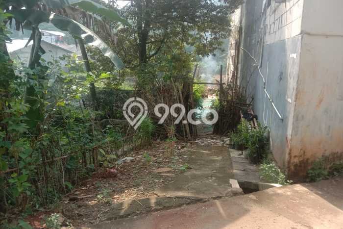 Tanah Kosong Dijual di Depok dengan Area 930m2 Tanah Kosong Dijual di Depok dengan Area 930m2