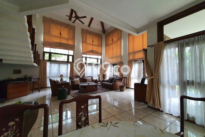 Jual Rumah Luas Megah Dengan View Cantik di BSD Bukit Golf, Tangerang Jual Rumah Luas Megah Dengan View Cantik di BSD Bukit Golf, Tangerang