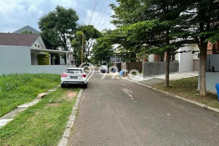 Tanah Area Berkembang di BSD Nusaloka, Luas 126m², Dekat ke Fasilitas, Lingkungan Asri Tanah Area Berkembang di BSD Nusaloka, Luas 126m², Dekat ke Fasilitas, Lingkungan Asri