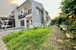 Rumah Modern 4 Kamar LT 142m2 di BSD Taman Crysant Rumah Modern 4 Kamar LT 142m2 di BSD Taman Crysant