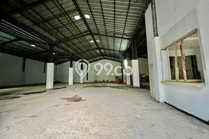 Disewakan Gudang Kawasan Ciater, Luas 1100m², Area Potensial Disewakan Gudang Kawasan Ciater, Luas 1100m², Area Potensial