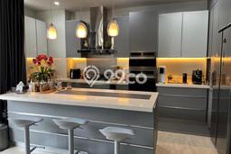 Rumah Luxury Modern Tanpa Renovasi di BSD City Tangerang Rumah Luxury Modern Tanpa Renovasi di BSD City Tangerang