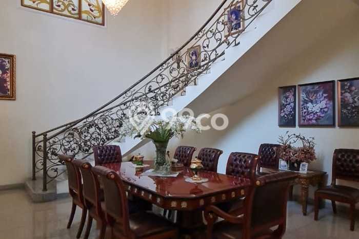 Ready to Use! Luxury House LT 580m2 Desain Modern di BSD Bukit Golf Ready to Use! Luxury House LT 580m2 Desain Modern di BSD Bukit Golf