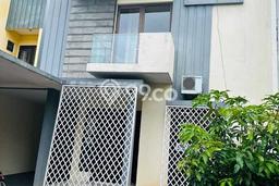 Rumah kawasan BSD Foresta, Tangerang, LT 162m² LB 140m² Rumah kawasan BSD Foresta, Tangerang, LT 162m² LB 140m²