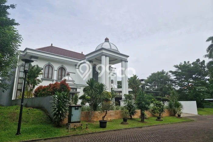 Rumah Elit LB 815m2 Siap Pakai Desain Elegan di BSD Bukit Golf, Tangerang Rumah Elit LB 815m2 Siap Pakai Desain Elegan di BSD Bukit Golf, Tangerang
