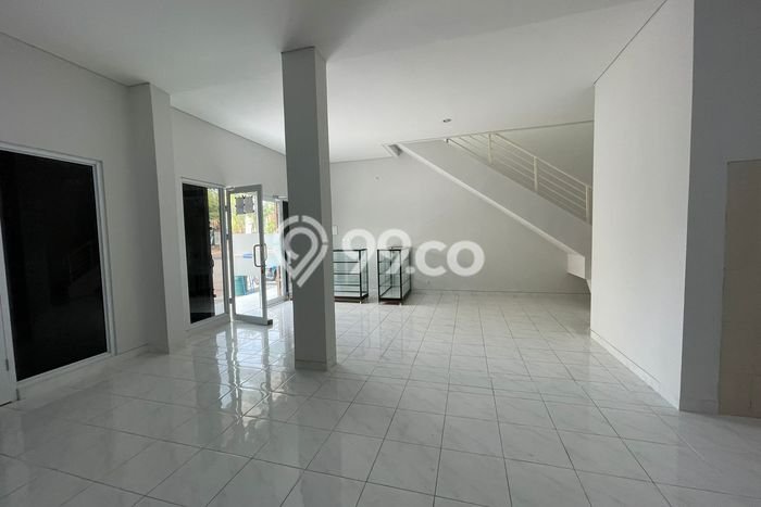 Ruko Dijual di Prime Area Tangerang Luas 162m2 Ruko Dijual di Prime Area Tangerang Luas 162m2